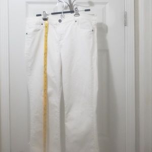 Kut From The Kloth Farrah Baby Boot white jeans